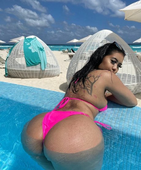 nikkimariebaby pornstar sexy photos