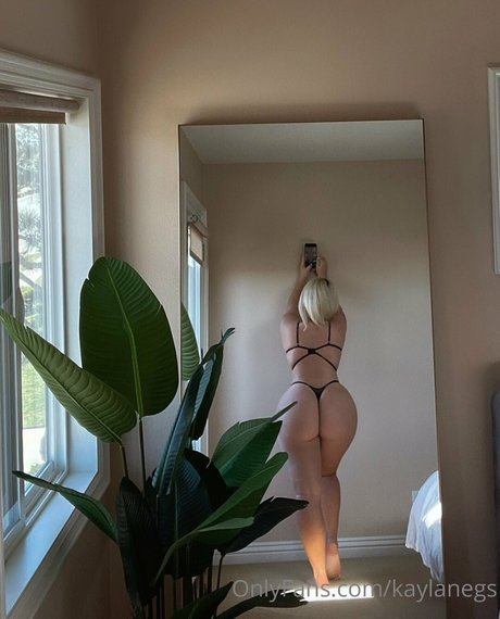 Kayla Negrino model porn picture