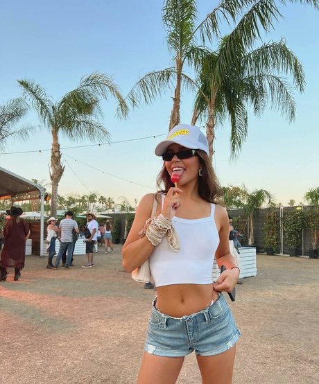 Tessa Brook pornstar pretty image