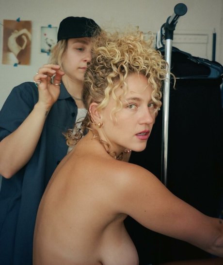 katcunning best actress photo