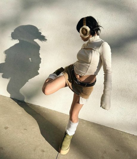 Yu Ling Wu model free photo