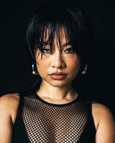 Yu Ling Wu model perfect picture