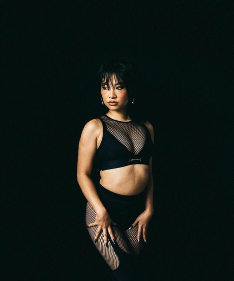 Yu Ling Wu beautiful star images