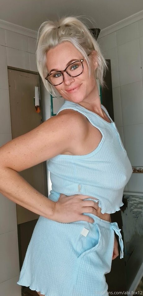 flat chested onlyfans art porn picture