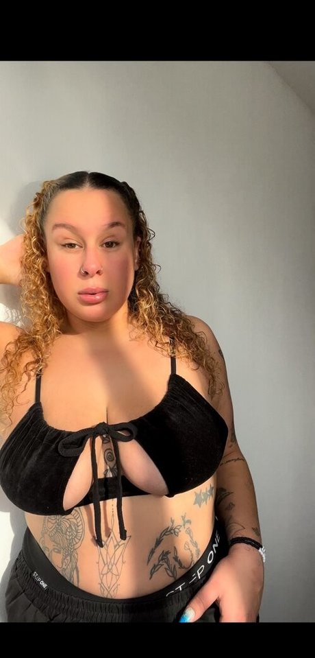 LatinaSilvaOF hd model galleries