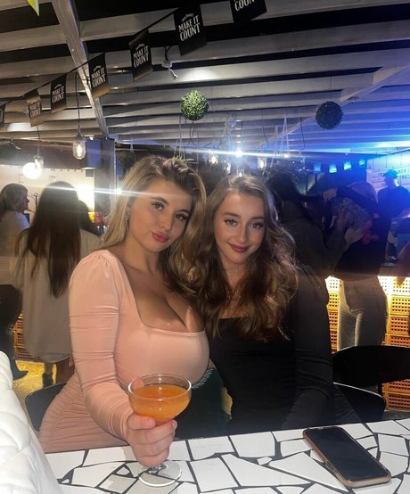 Jazmineblouise model xxx galleries