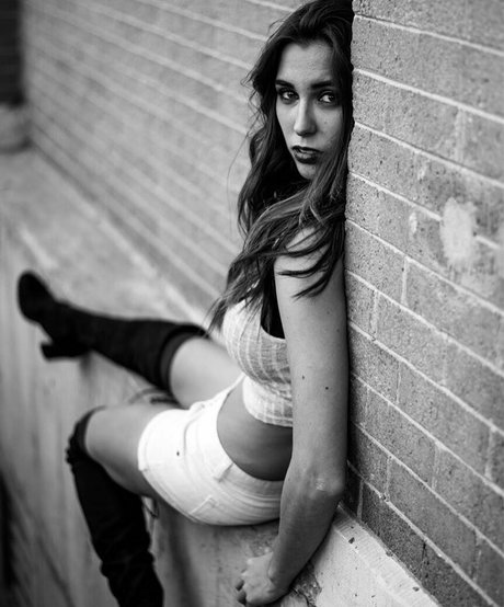 blonde wife onlyfans hd photos