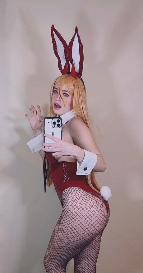 Emfox nudes star archive