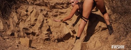 Eliza Bleu nude pornstar image