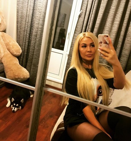 Marina Burnashova high quality pornstar image