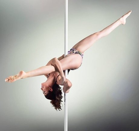 Fernanda Sabines hot pornstar pictures