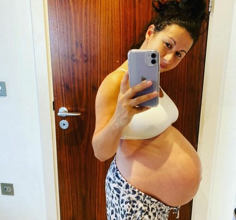 Hayley Tamaddon erotic model pic