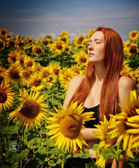 Daniella Bielikova sexy model archive