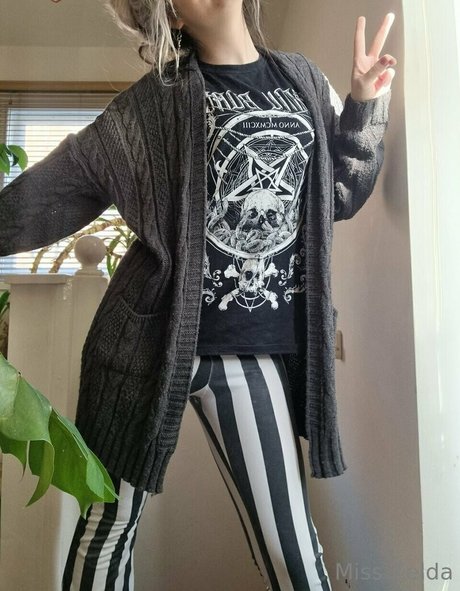 Miss Zelda pornstar beautiful img