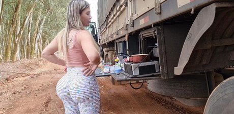 Aline Fuchter Ouriques art actress pics