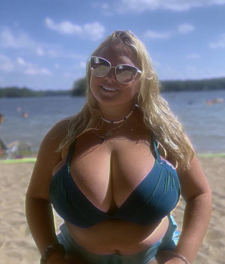 Amberly adult star photo