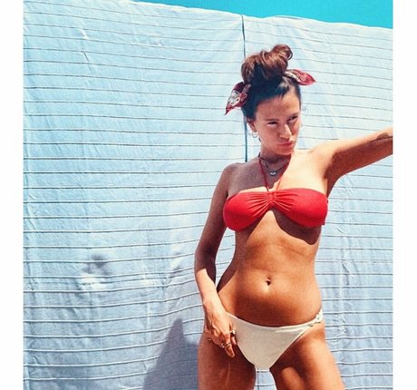 Burcu Bakdur model hot photos