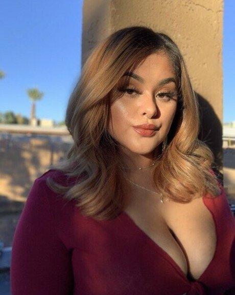 Fettupwitlex naked star pic