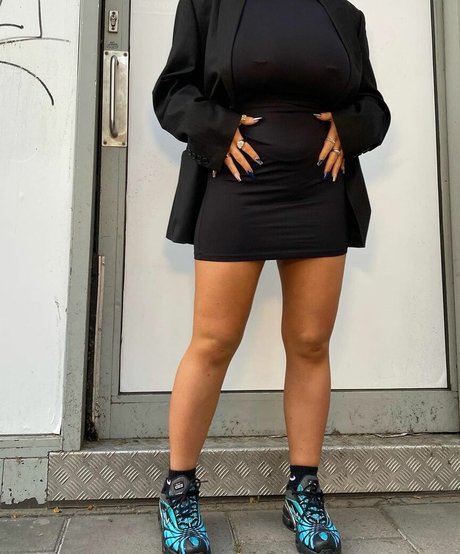 Laura Svensson model high quality photo