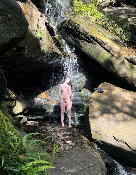 Valkyrie May model top pictures