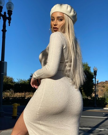 Valeria Mercado free model archive