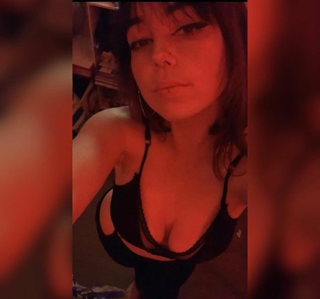 Daisyy mayyy model porn picture