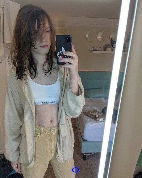 Shaninjago naked model photo