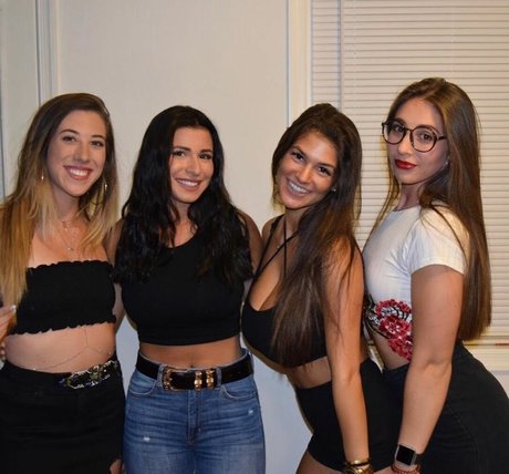 cheerleader onlyfans hot sexy photo