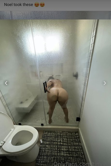 Tinyvel model hot photo