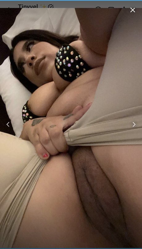 Tinyvel beautiful pornstar pic