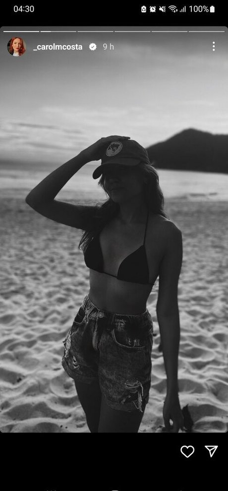 Carol Costa model top photo