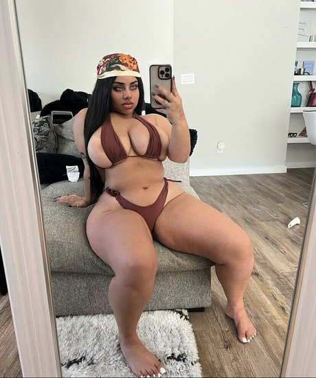 Soymamiyv star art pic