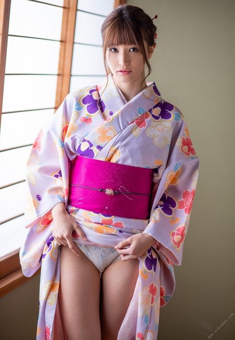 hairy legs onlyfans erotic pics