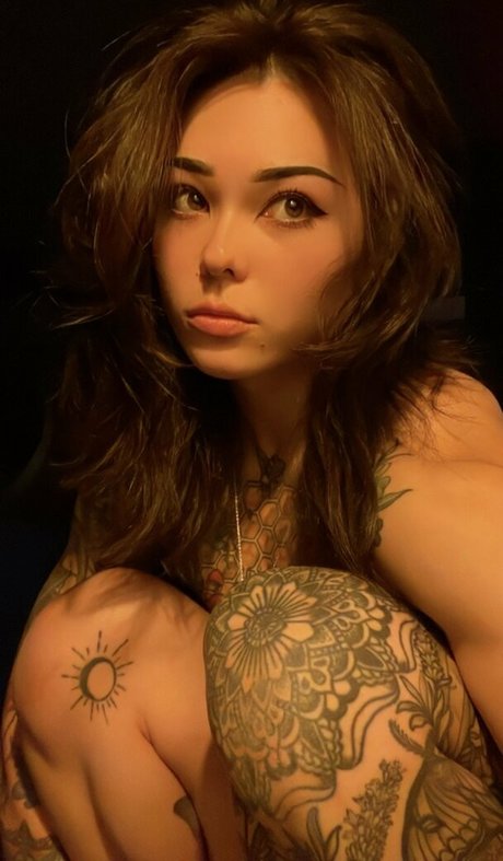 Cleo Mercury pornstar adult pic