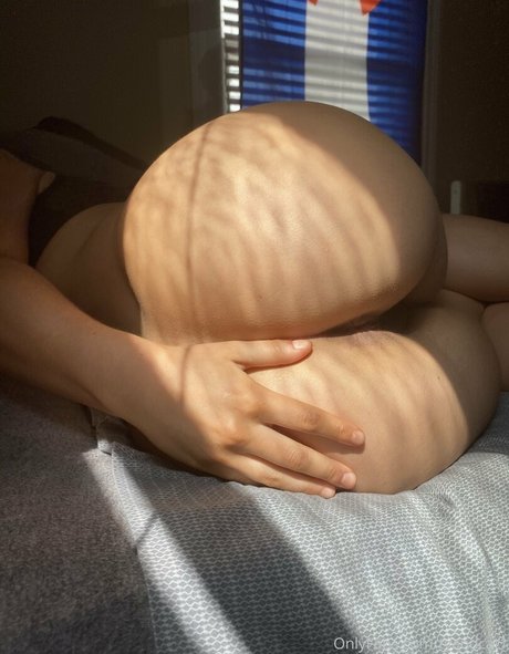 Therealirlovers art star pic