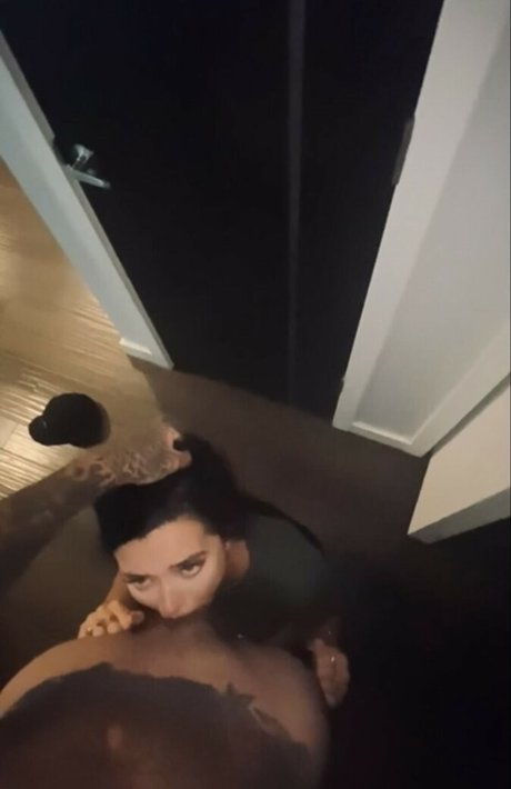 Sophia Short nude pornstar images