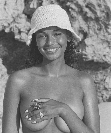 Pamalaaam art model gallery