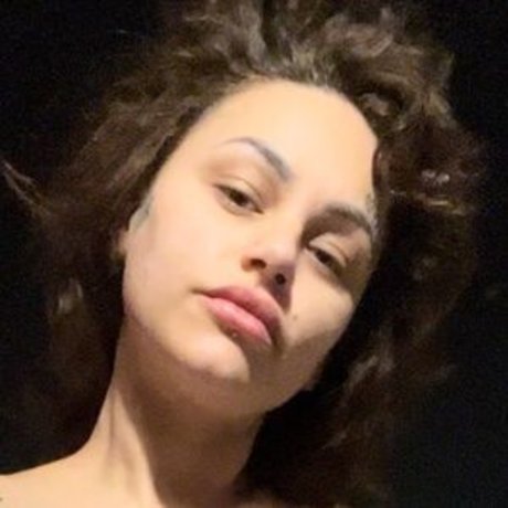 Loz Brooker star exclusive pictures