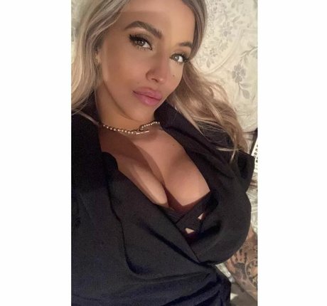 Whispah gaming pretty star photo