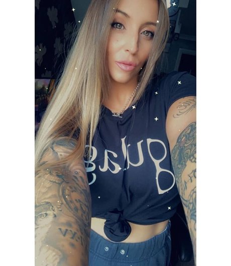 Whispah gaming pretty pornstar pics