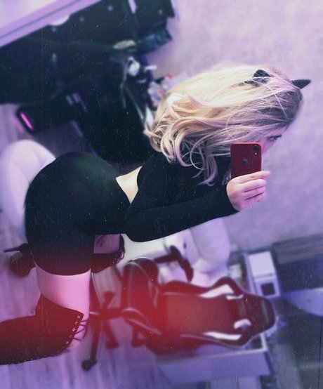 Katerina999cs pretty actress picture