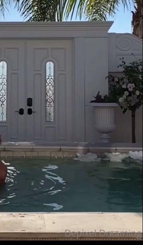 Christina Dreaming naked actress galleries