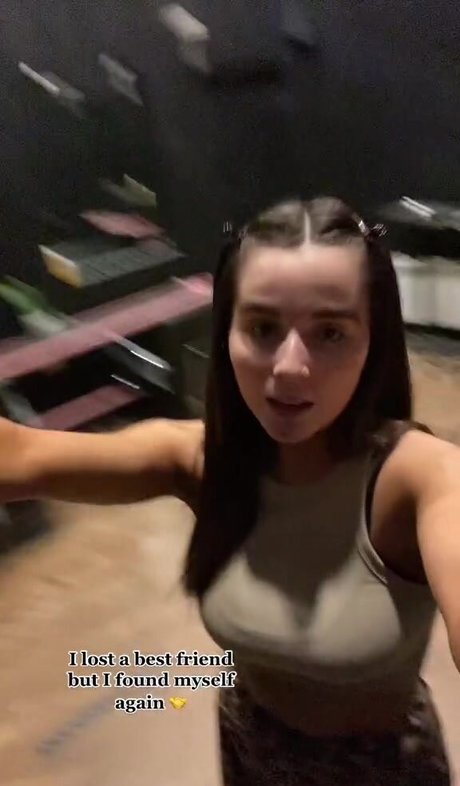 Mel Hock erotic pornstar img