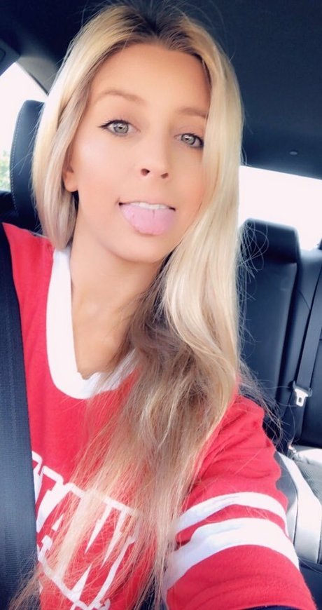 lingerie babe onlyfans beautiful naked pictures