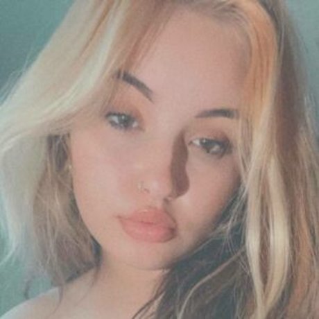 Ainek nude model archive