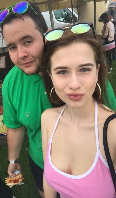 Chloe Carter naked pornstar photo