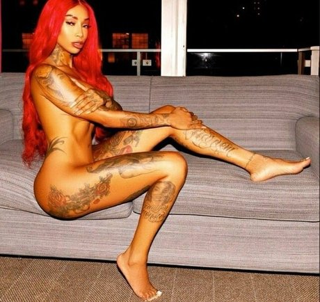 big tits brunette onlyfans sexy nudes images