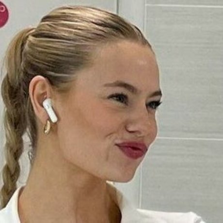 Krista Stevens pornstar pics