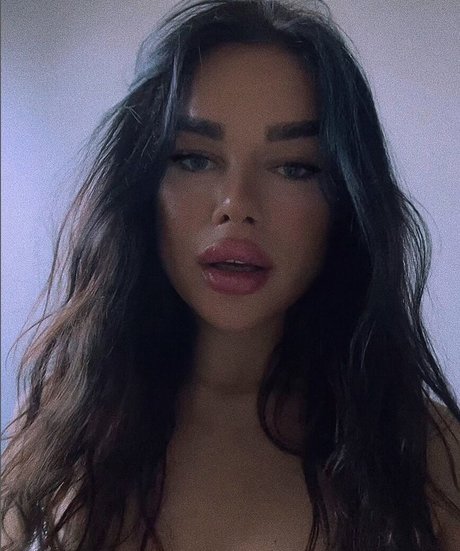 Lena Majewska star naked photo