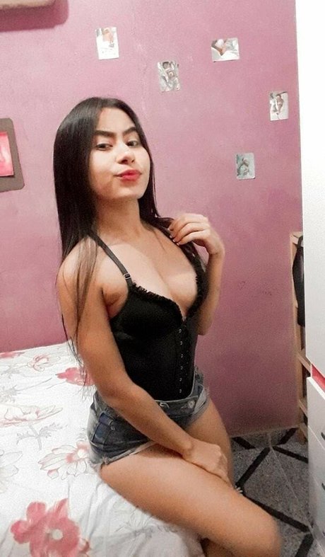 Samira Ferreira exclusive model pics